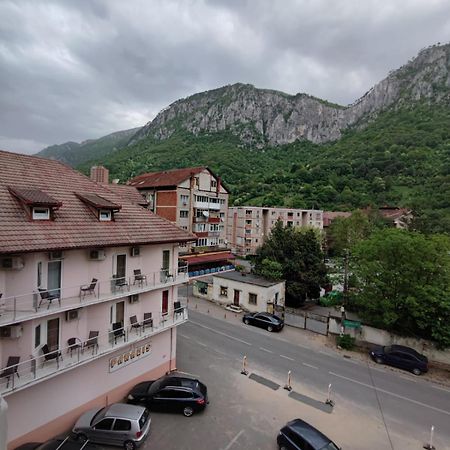 Pensiunea Paradis Băile Herculane Extérieur photo
