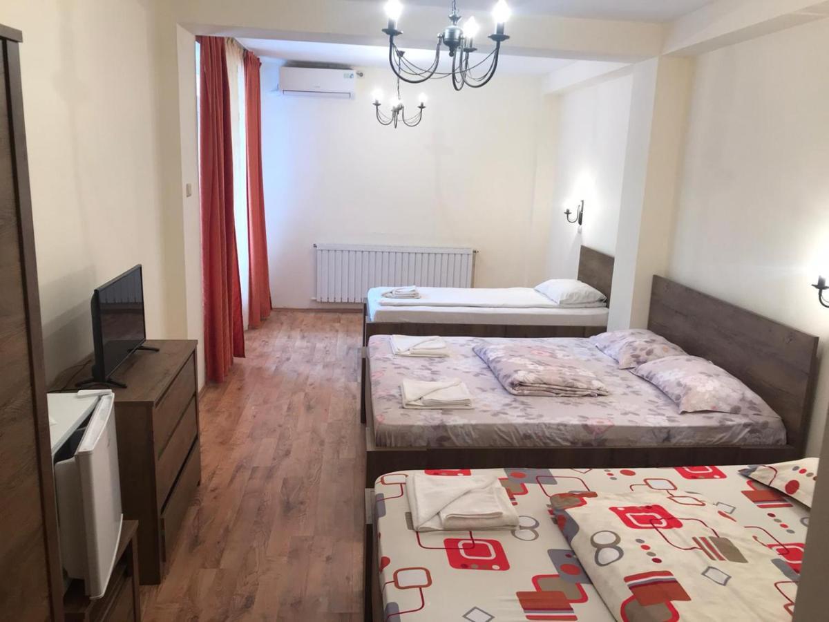 Pensiunea Paradis Băile Herculane Extérieur photo