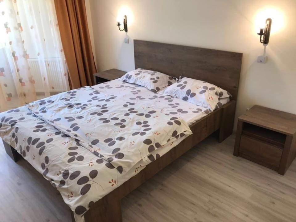 Pensiunea Paradis Băile Herculane Extérieur photo