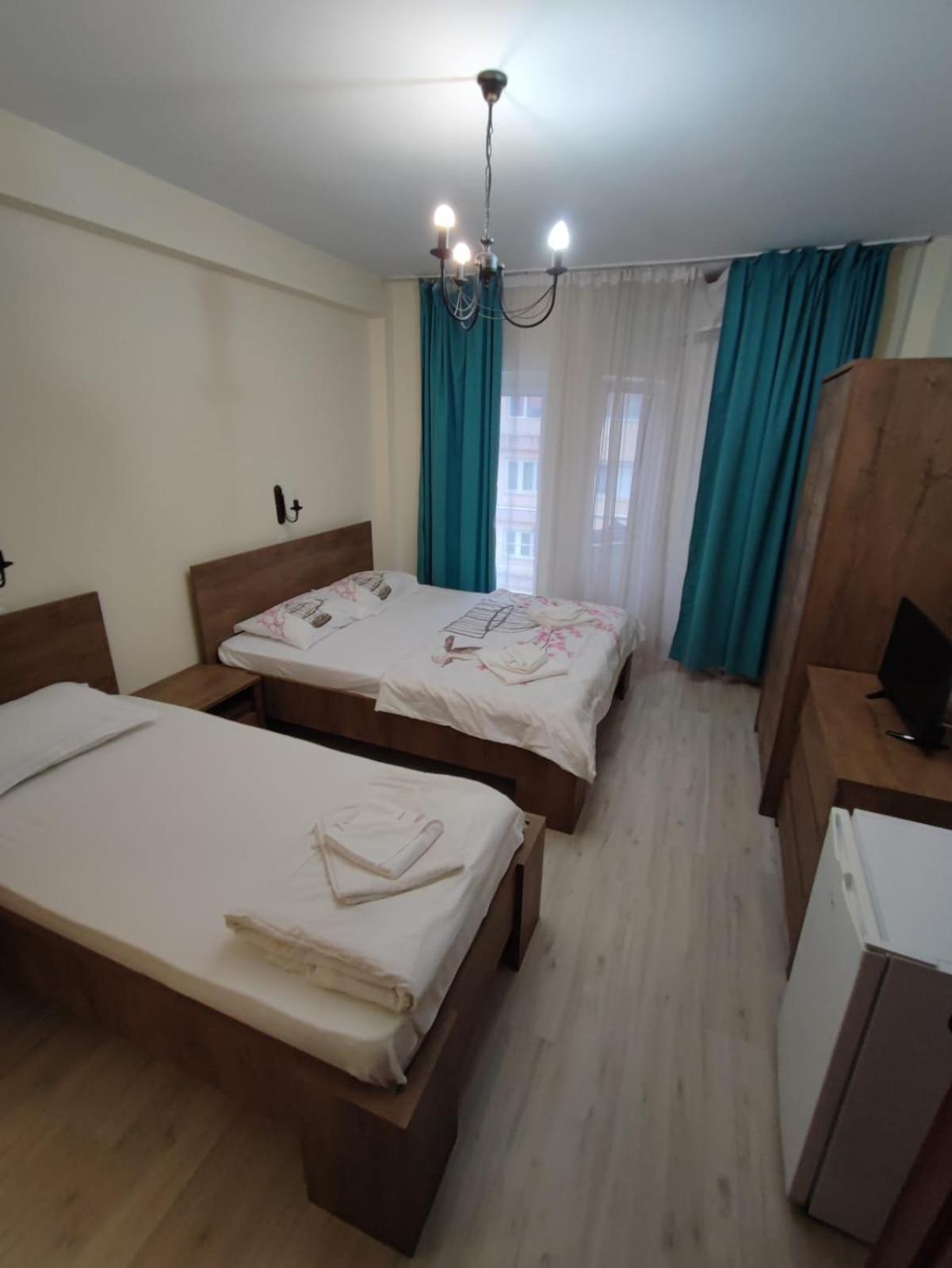Pensiunea Paradis Băile Herculane Extérieur photo